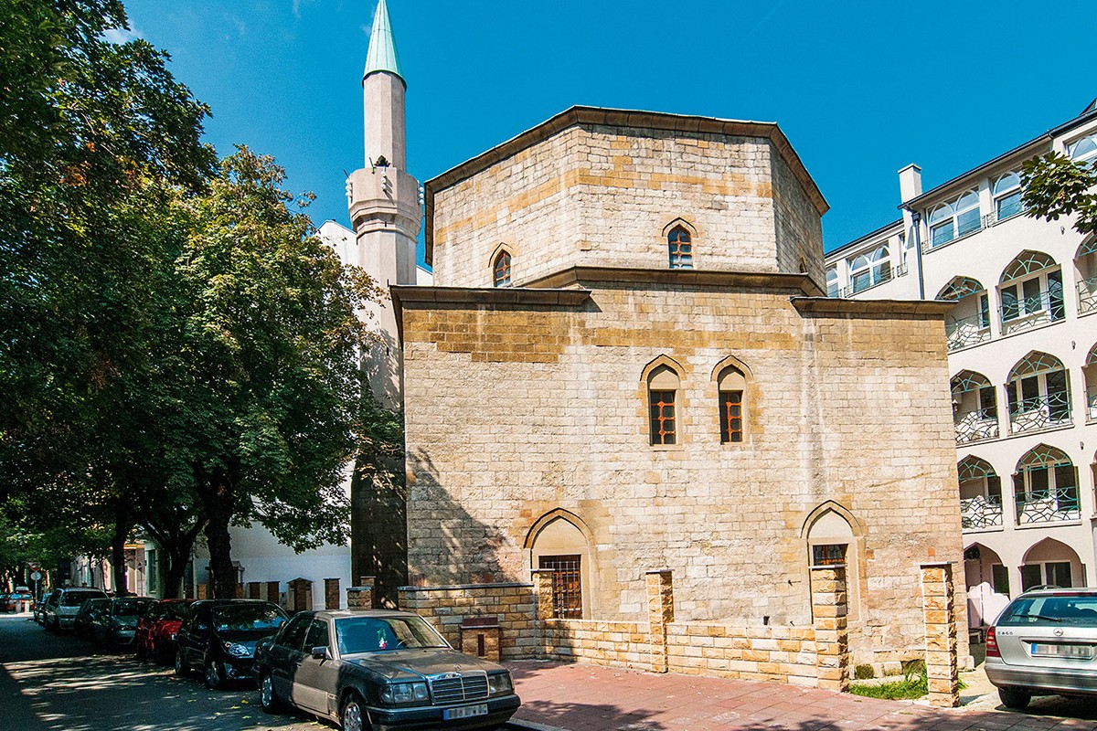 bajrakli-dzamija-znamenitosti-beograd-centar.jpg